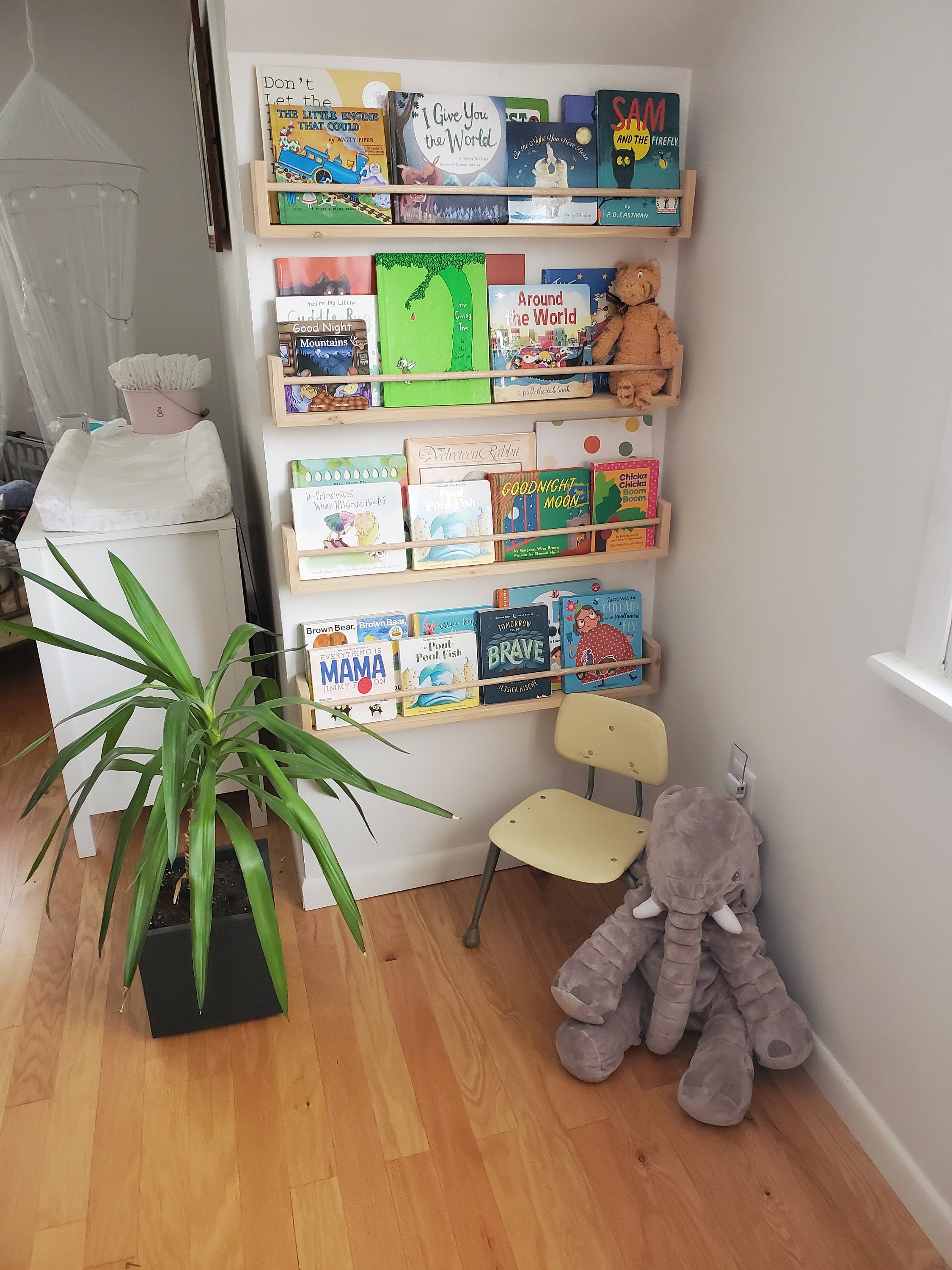 Shipping Included, Nursery Bookshelf, "Waterfall" Corner Joints, Natural Cedar (Custom Sizing Available) Small Space Shelf, Bookshelf, Joinery