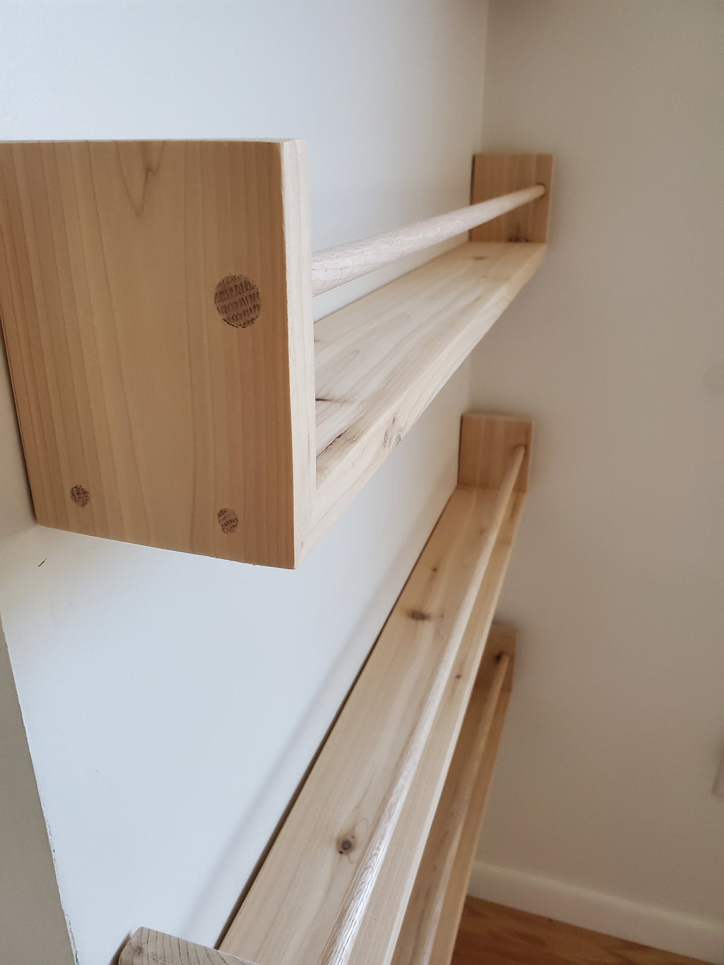Shipping Included, Nursery Bookshelf, "Waterfall" Corner Joints, Natural Cedar (Custom Sizing Available) Small Space Shelf, Bookshelf, Joinery